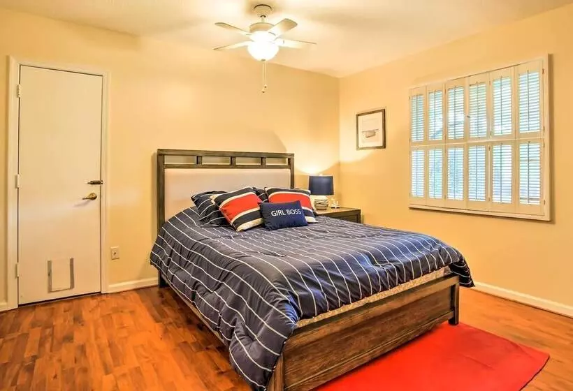 Riviera Beach Vacation Home W/ Pool: Walk To Beach