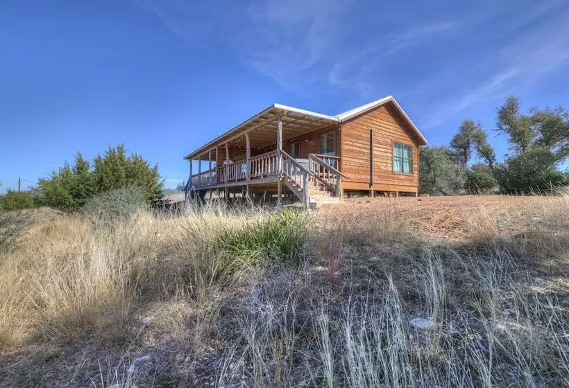 Rocky Ridge Cedar Cabin With Hot Tub & Amazing Views
