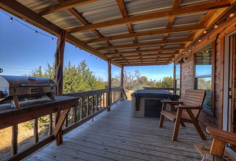 Rocky Ridge Cedar Cabin With Hot Tub & Amazing Views