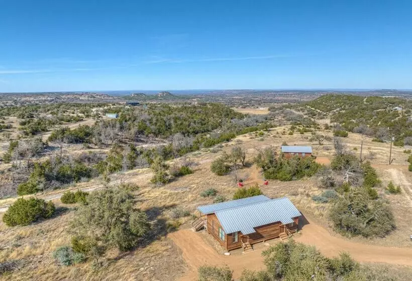 Rocky Ridge Cedar Cabin With Hot Tub & Amazing Views