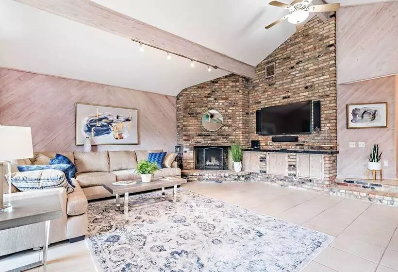 Sunny Waterfront Home By West Palm W/ Hot Tub!