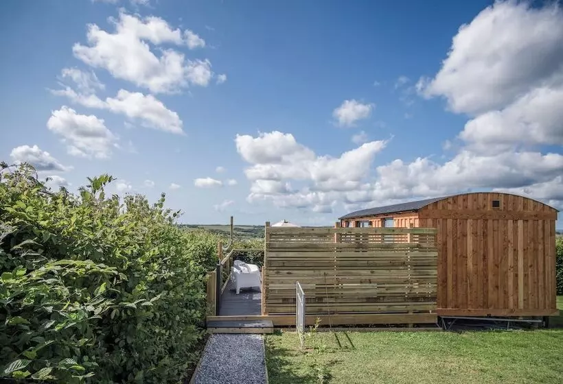 Willows Rest   1 Bed Shepherd S Hut   Pentlepoir