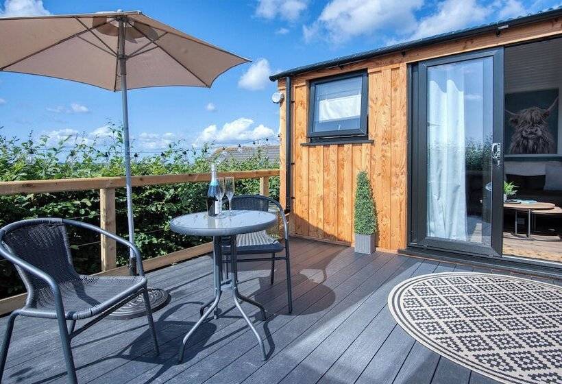 Willows Rest 1 Bed Shepherd S Hut Pentlepoir