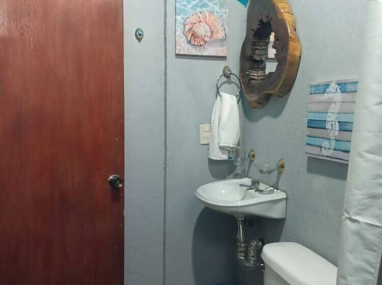 住宿加早餐  Mar De Fondo