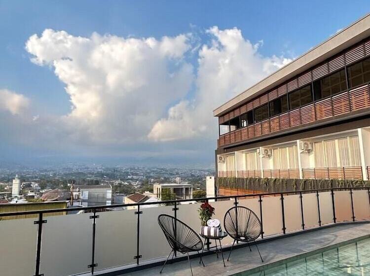 فندق Gendhis Batu Boutique