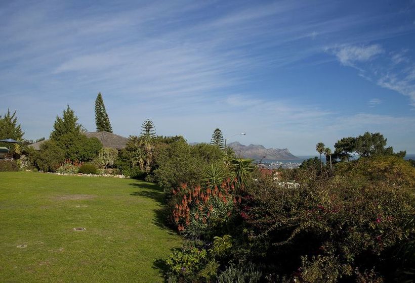 Aqua Vista Guest House