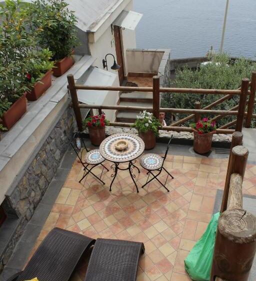 مبيت وإفطار World Center