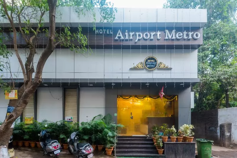 ホテル Airport Metro