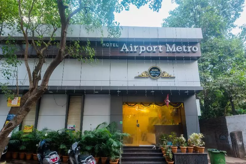 ホテル Airport Metro