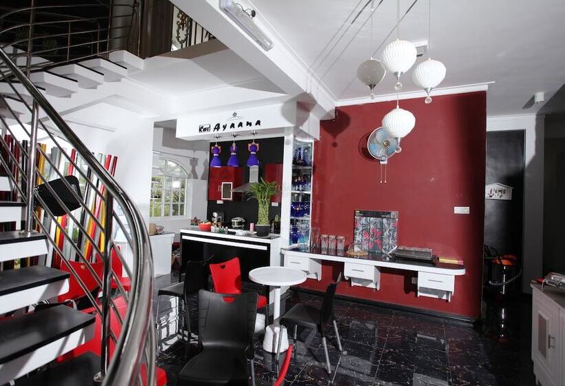 Hotel Ayaana Boutique