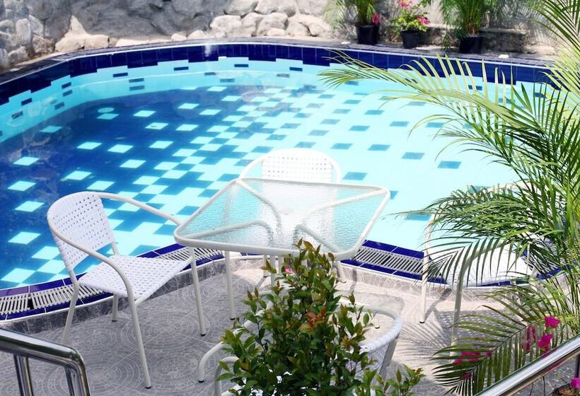 Hotel Ayaana Boutique