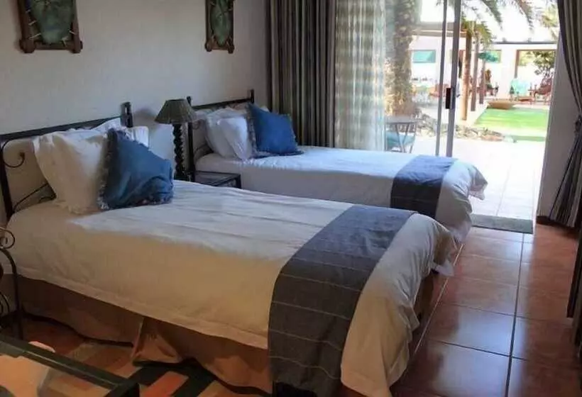 Hotelli Birdsong Guest House