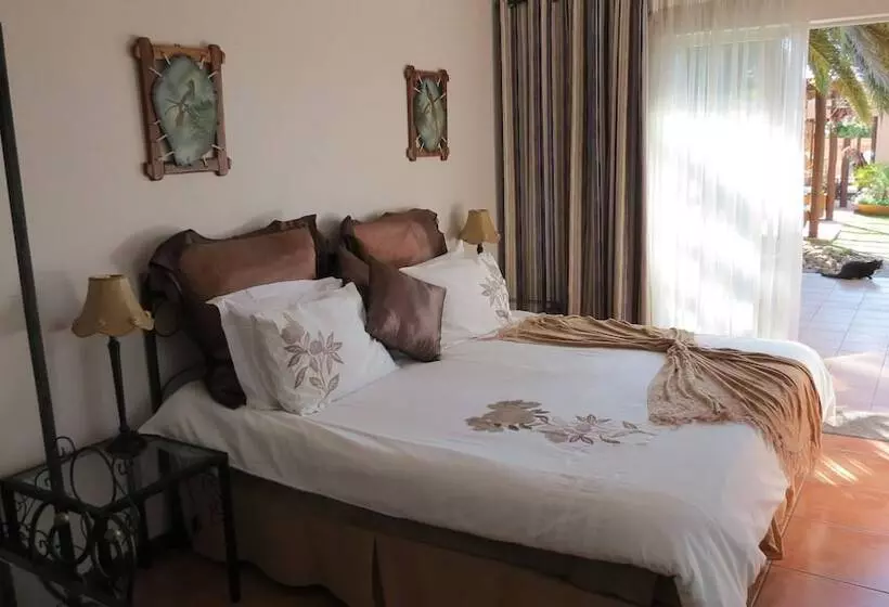 Hotelli Birdsong Guest House