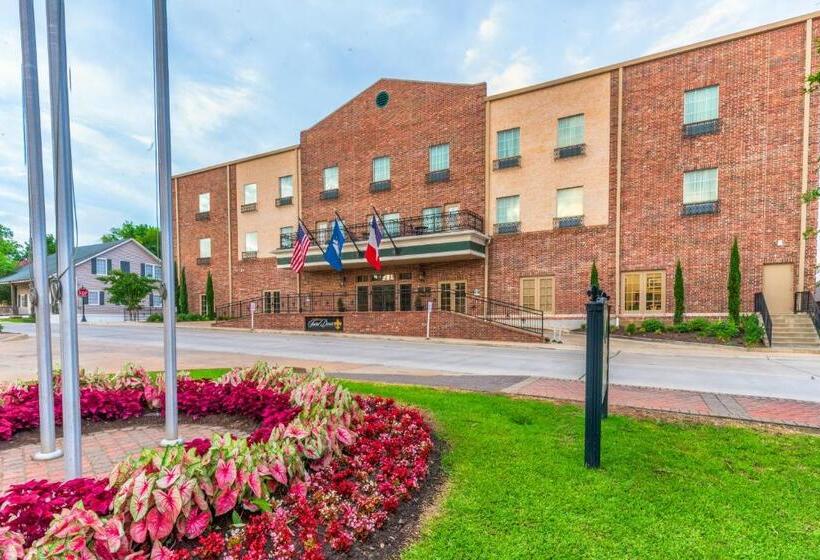 Chateau Saint Denis A Historic Hotel Downtown Natchitoches