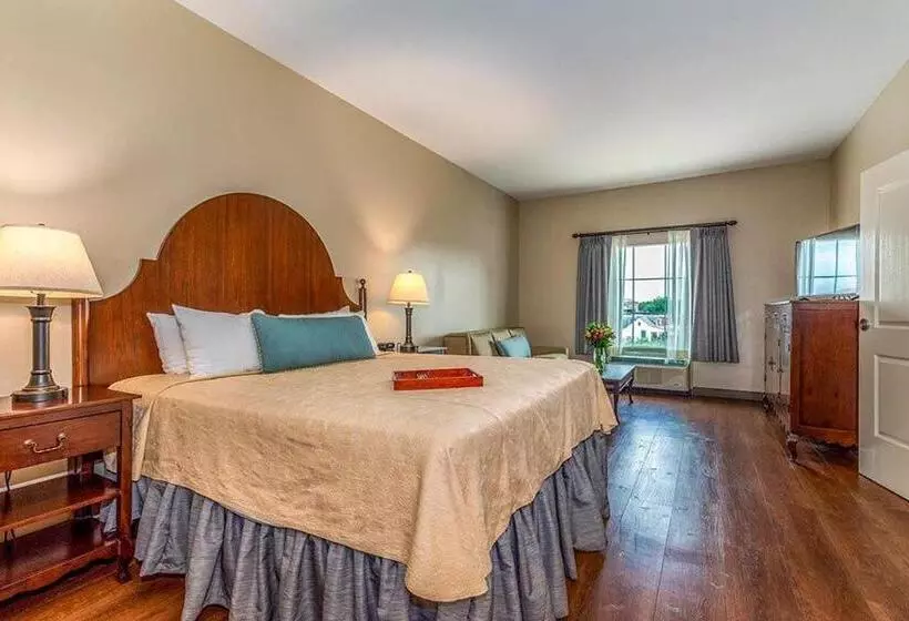 Chateau Saint Denis A Historic Hotel Downtown Natchitoches