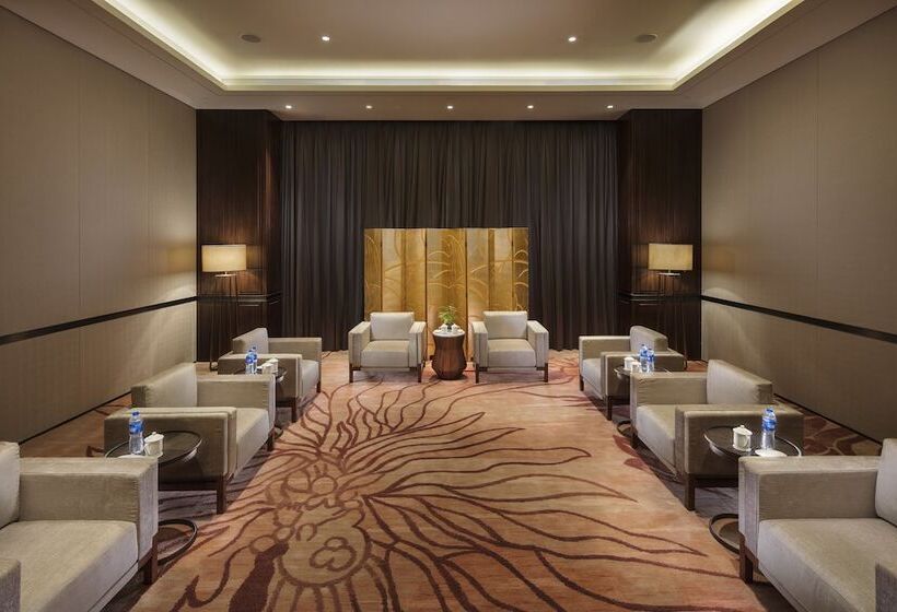 Hualuxe Hotels & Resorts Zhangjiakou, An Ihg