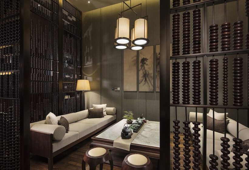 Hualuxe Hotels & Resorts Zhangjiakou, An Ihg