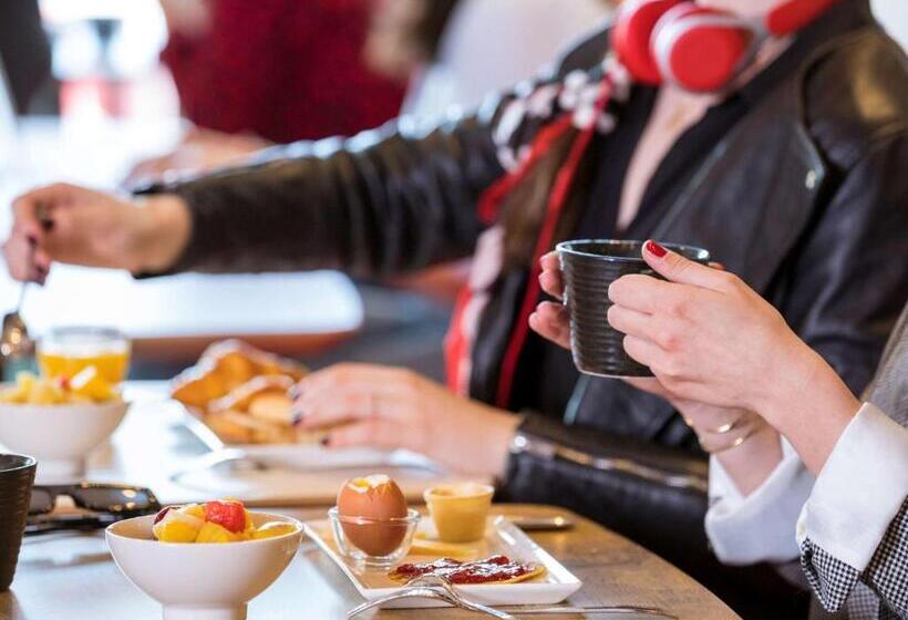 هتل Ibis Saint Quentin En Yvelines Velodrome