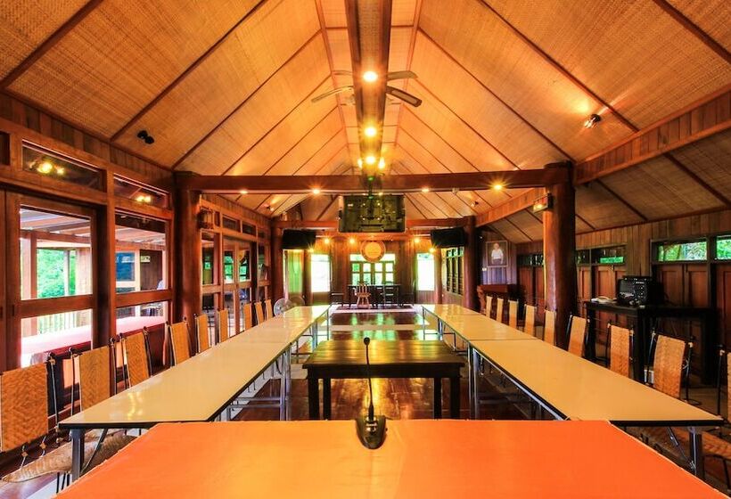 בית מלון כפרי Insda Resort Chiang Mai