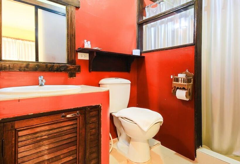 בית מלון כפרי Insda Resort Chiang Mai