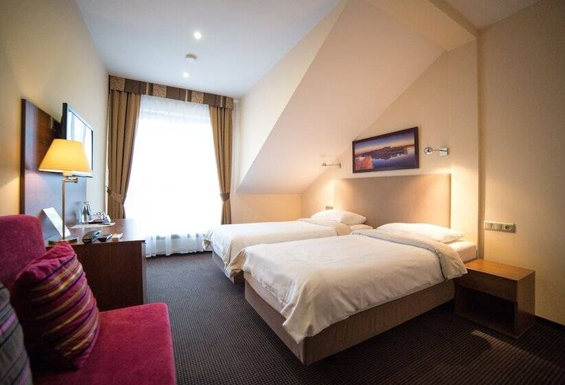 호텔 Sokołowska Airport Modlin