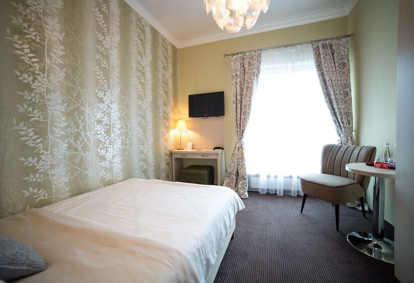 호텔 Sokołowska Airport Modlin