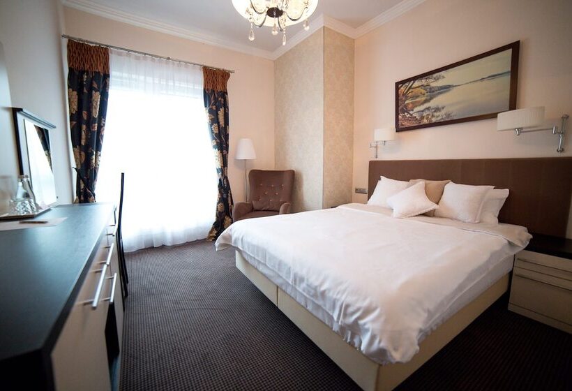 호텔 Sokołowska Airport Modlin