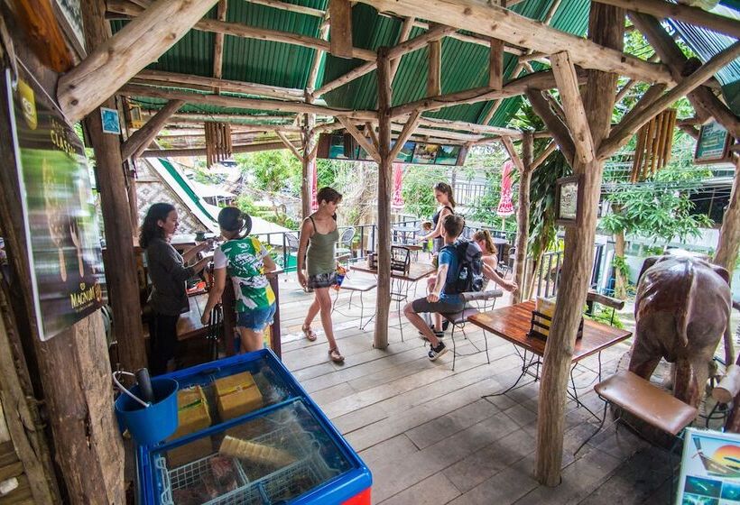 ホテル Tropical Garden Bungalow