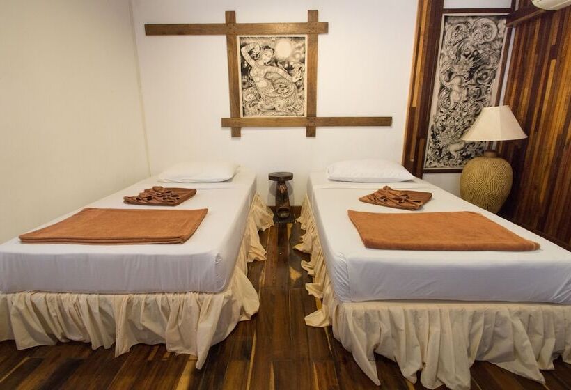 ホテル Tropical Garden Bungalow