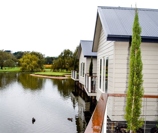 Lakeside Villas At Crittenden Estate