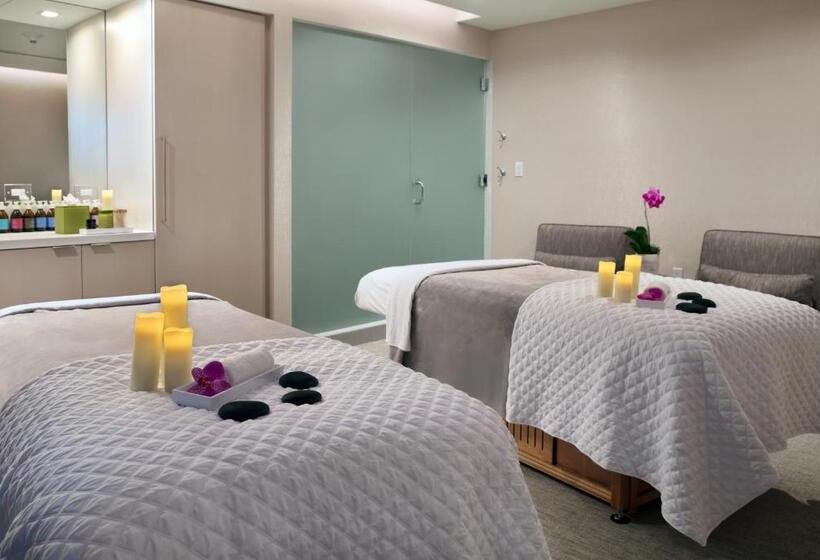 Luxury Fort Lauderdale Beach Resort