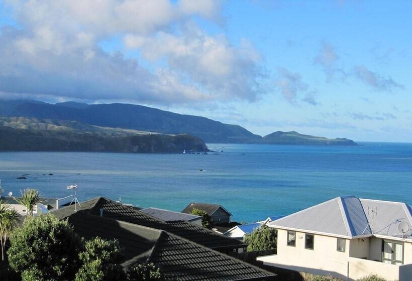 Pacific View Bed And Breakfast