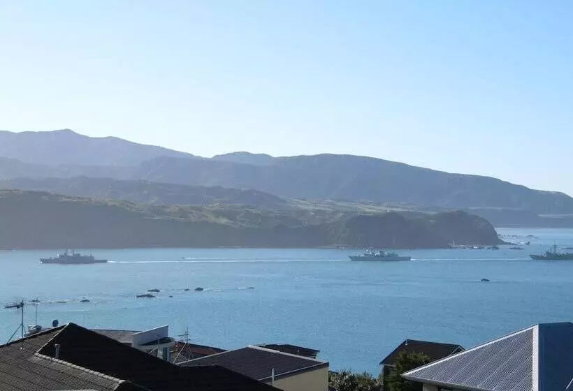 Pacific View Bed And Breakfast
