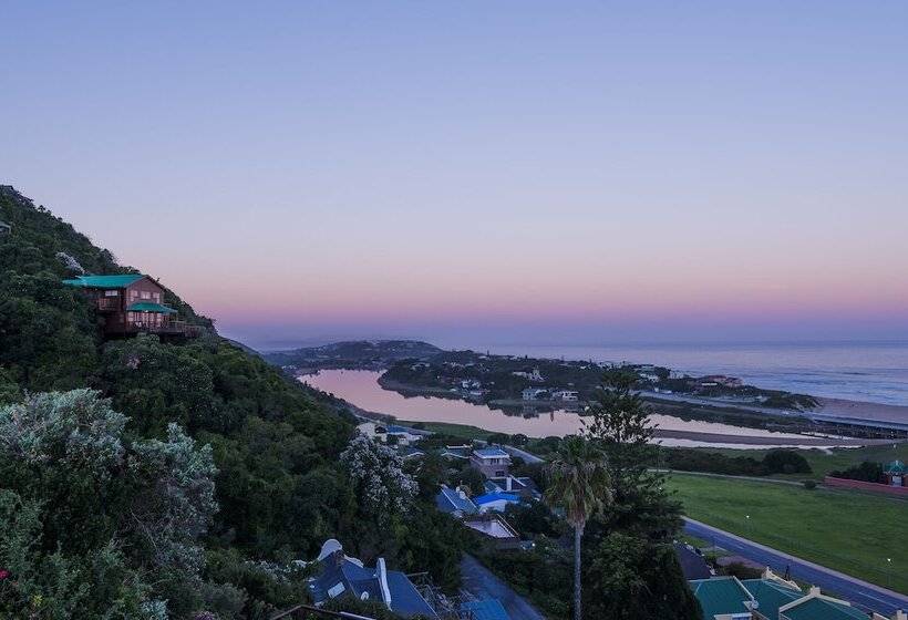 Majatalo Under The Boardwalk B&b Guest House