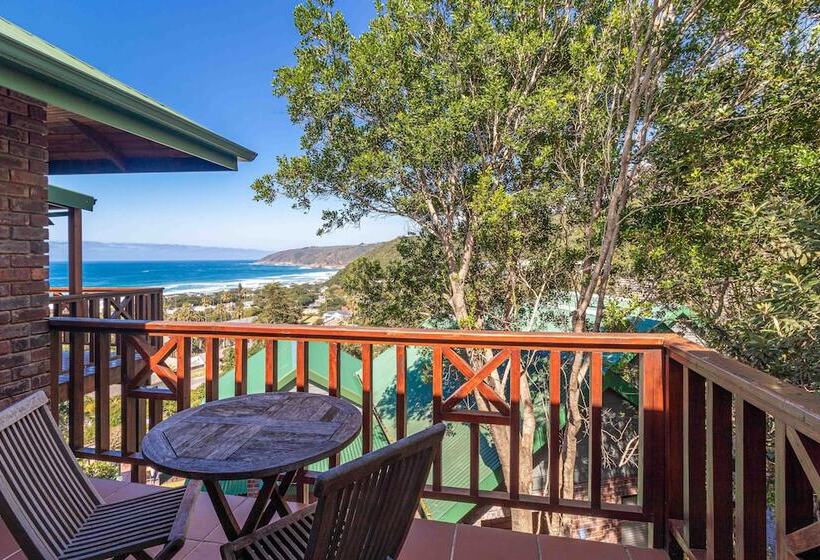 Majatalo Under The Boardwalk B&b Guest House