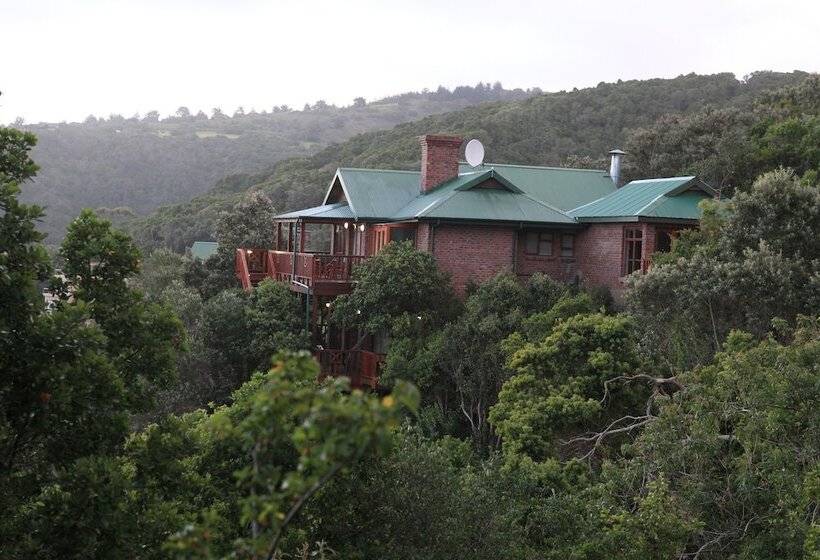 Majatalo Under The Boardwalk B&b Guest House