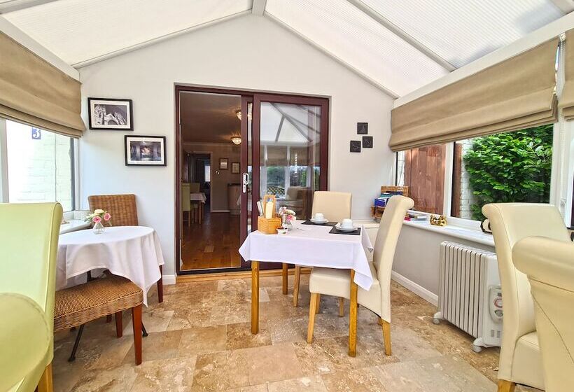 ペンション Harriet House B&b