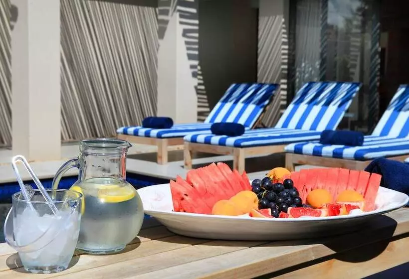 پانسیون Scallop Guest Lodge