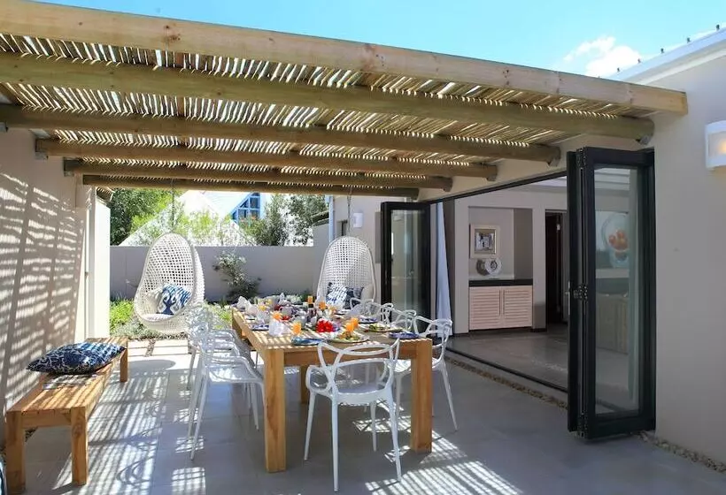 پانسیون Scallop Guest Lodge