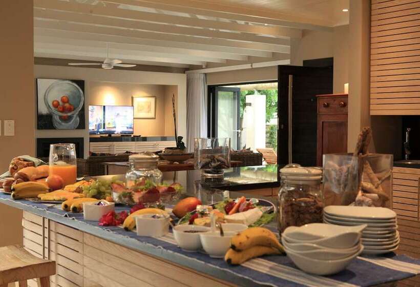 Пансион Scallop Guest Lodge