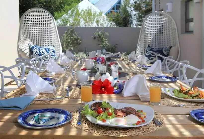 پانسیون Scallop Guest Lodge