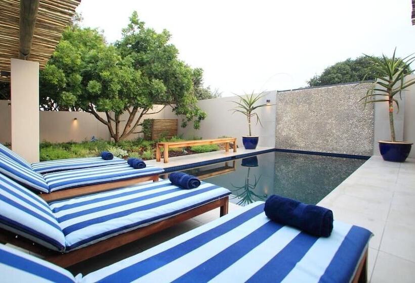 Пансион Scallop Guest Lodge