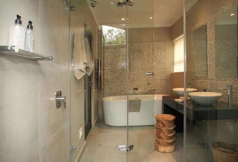 Пансион Scallop Guest Lodge