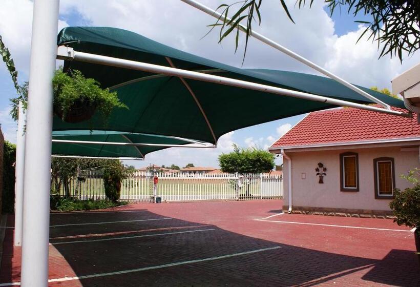 Pensão Seldre Guest House