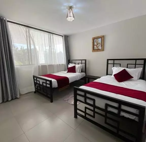 ホテル Imbasa House   Arusha