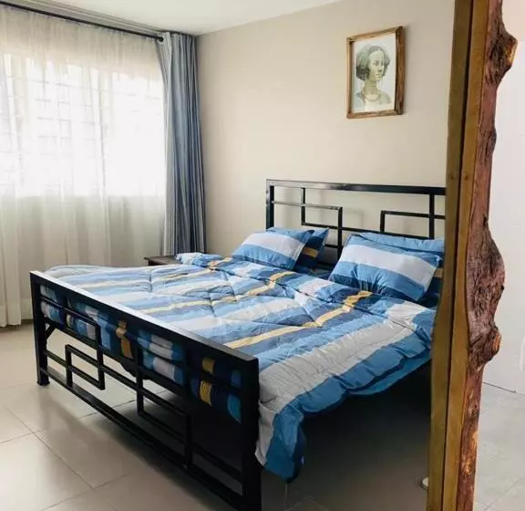 ホテル Imbasa House   Arusha