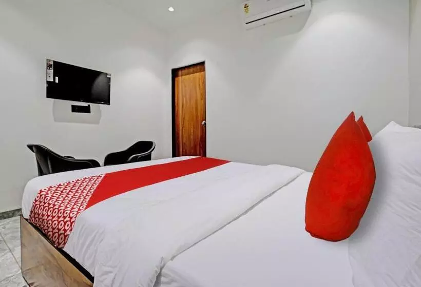 Oyo Flagship Hotel Laksh View