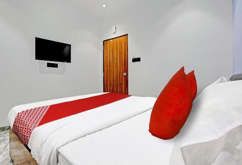 Oyo Flagship Hotel Laksh View