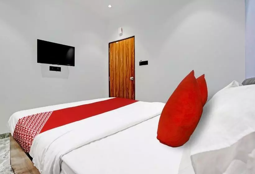 Oyo Flagship Hotel Laksh View