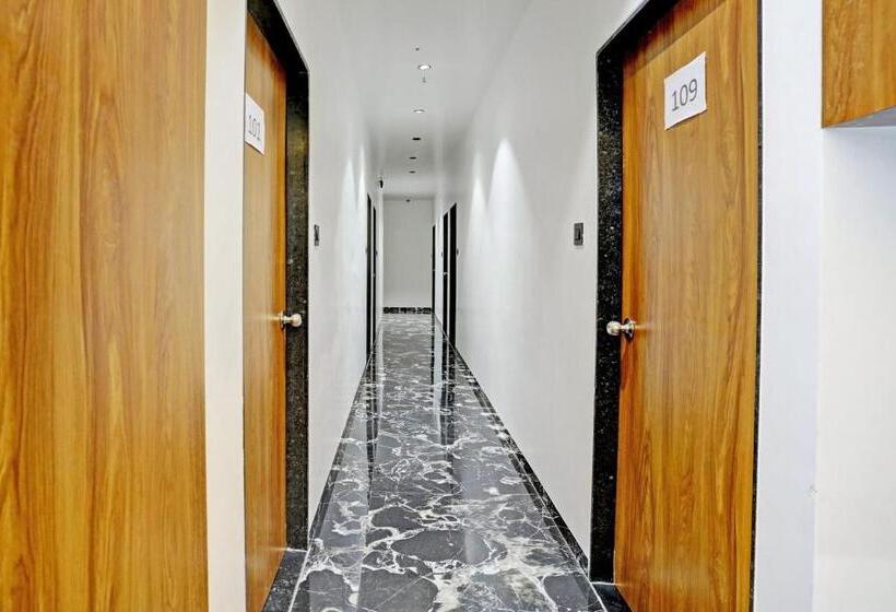 Oyo Flagship Hotel Laksh View